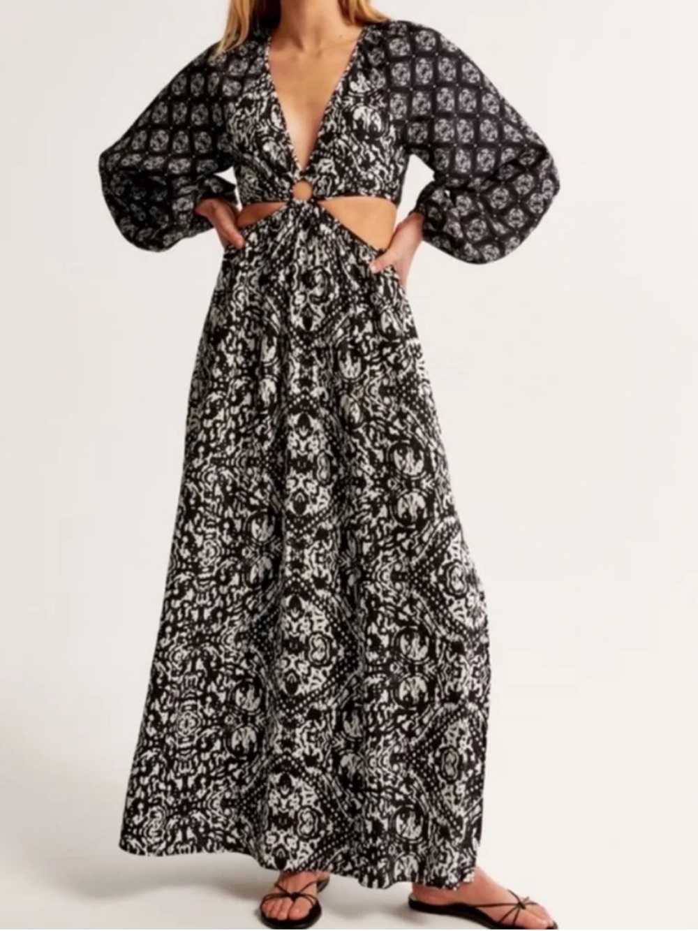 Abercrombie & Fitch Long-Sleeve Plunge Cutout Maxi Dress - Size S
